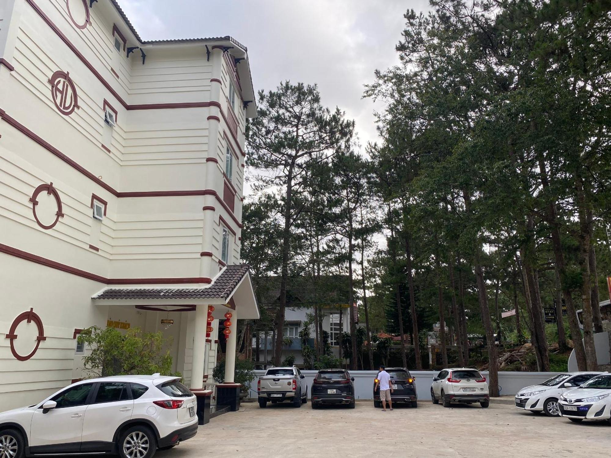 Khach San Hung Viet Hotel Kon Tum Exterior photo